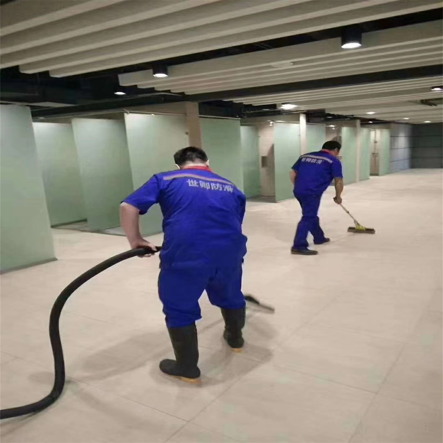【湖南長沙】湘江歡樂城地面防滑處理一期工程