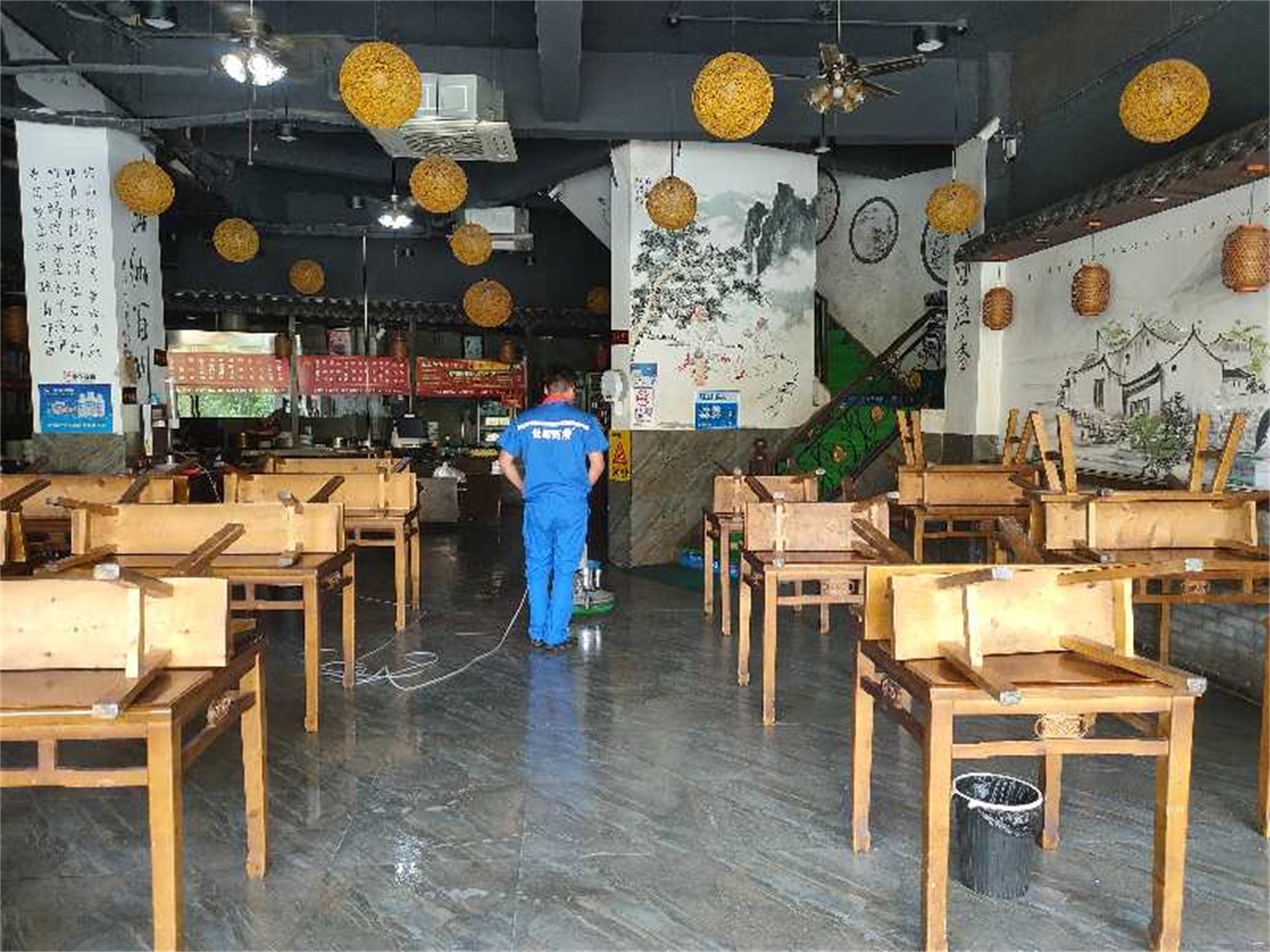 馨香居飯堂地面防滑處理