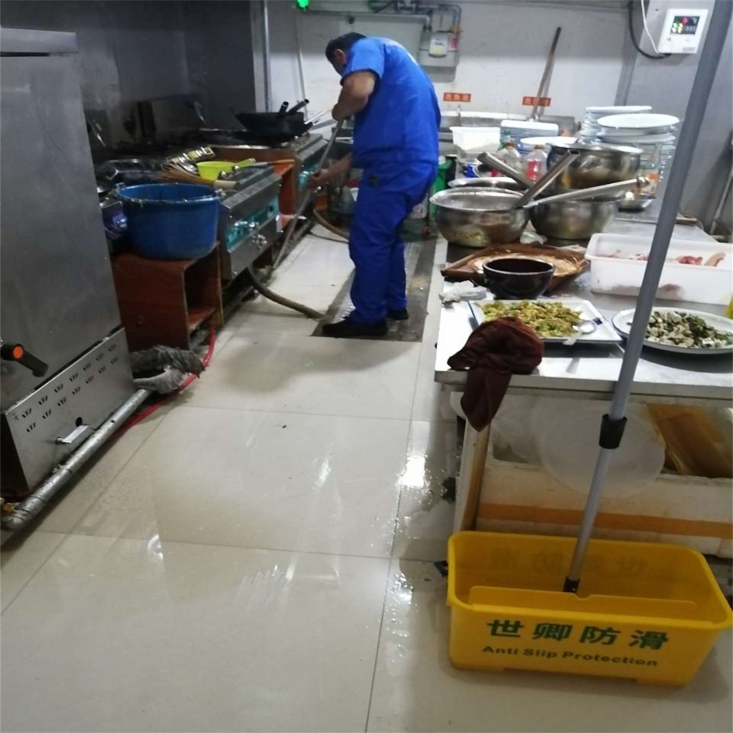 王記私房菜館做過(guò)道廚房衛(wèi)生間
