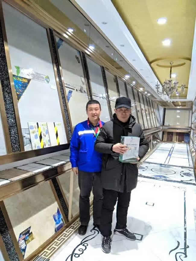 世卿防滑產品進入青島市黑龍江南路飛拉力建材采購廣場