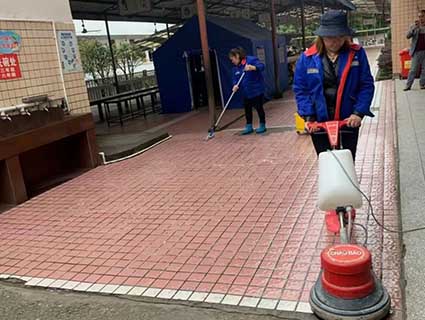 防水防滑地面鋪設